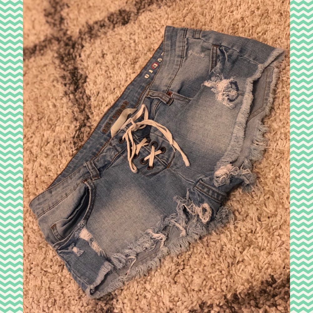 Billabong RECKLESS Jean shorts Sz 3 25/26 small